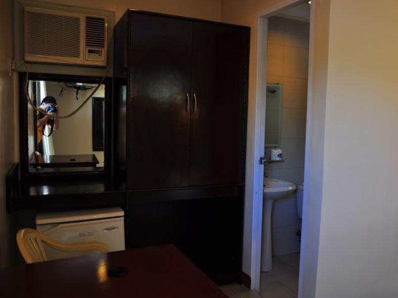 Club Manila East Taytay Apartment Exterior photo